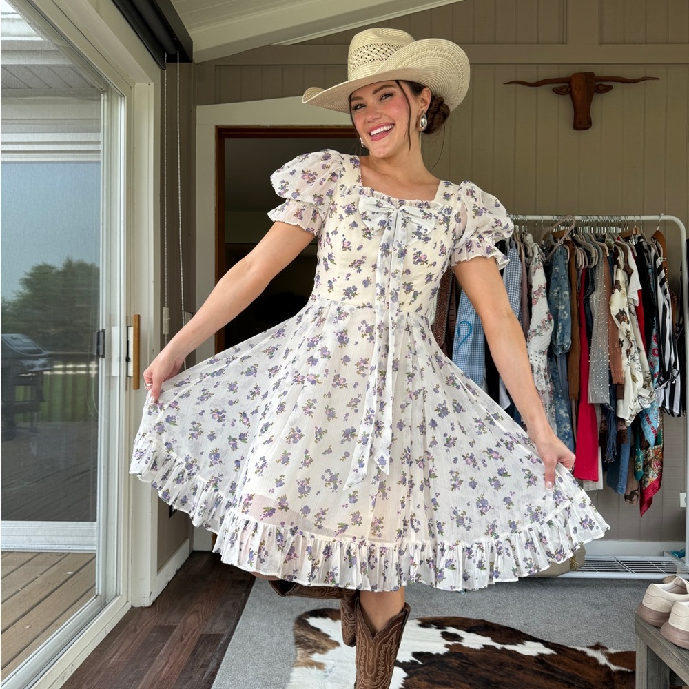 Ivy City Co Cream Floral Puff-Sleeve Prairie Dress